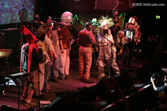 nye06_137_RJ
