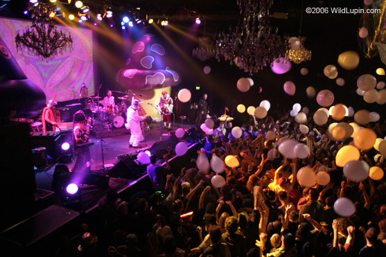 nye06_157_RJ