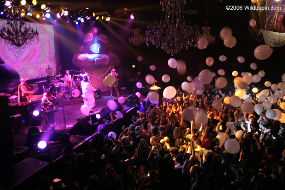 nye06_158_RJ