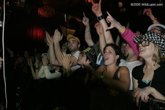 nye06_175_RJ