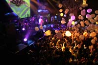 nye06_156_RJ